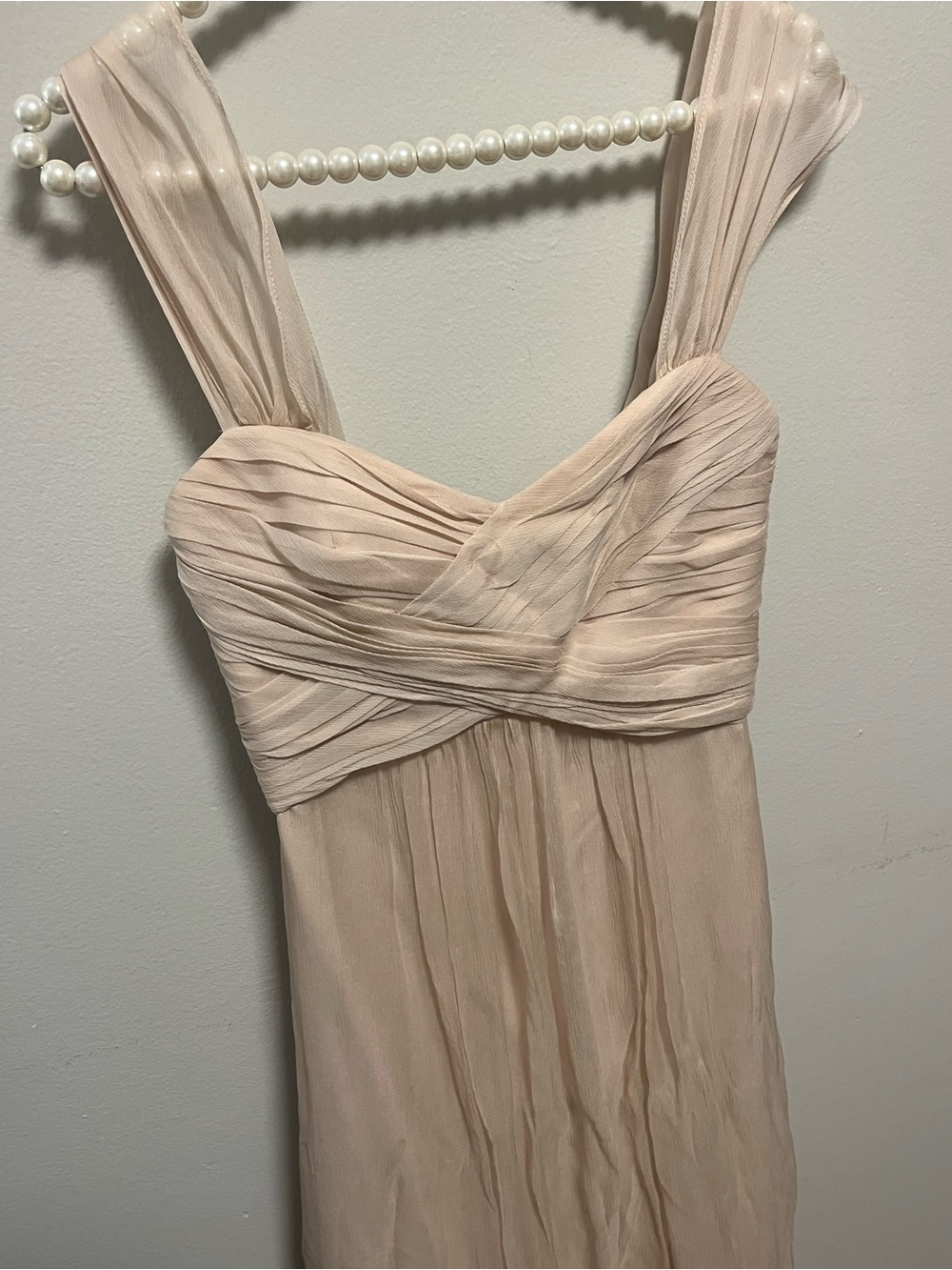 Amsale 100 % Silk Crinkle Chiffon Bridesmaid Formal Gown Blush Beige Size 4